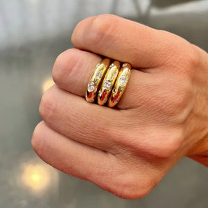 Thin Dome Ring with Ellipse Scattered Diamonds
