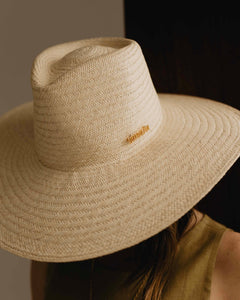 Nino Hat