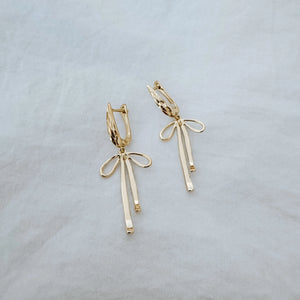 Taryn Hoops