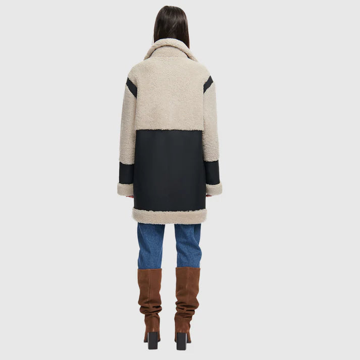 Urban Reversible Shearling Coat in Black Beige